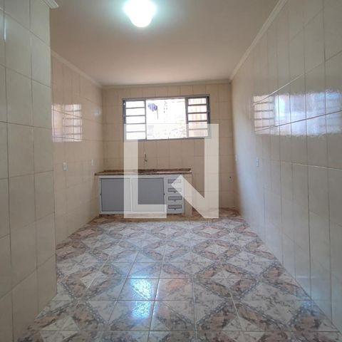 Casa à venda com 300m², 3 quartos e 1 vaga Casa à venda com 300m², 3 quartos e 1 vagaCozinha