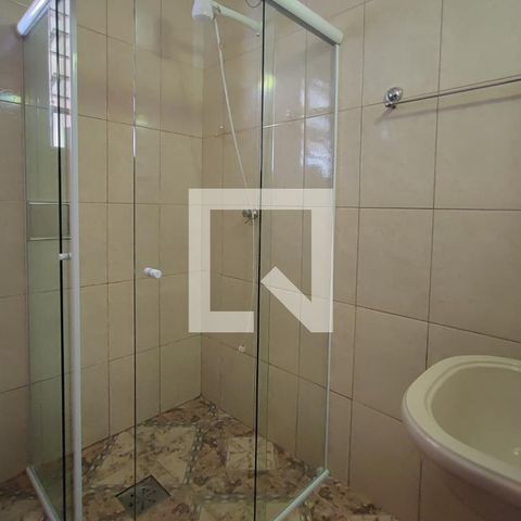 Casa à venda com 300m², 3 quartos e 1 vaga Casa à venda com 300m², 3 quartos e 1 vagaBanheiro