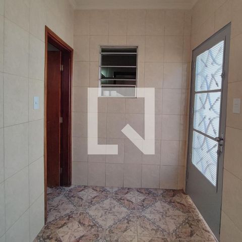 Casa à venda com 300m², 3 quartos e 1 vaga Casa à venda com 300m², 3 quartos e 1 vagaÁrea de Serviço