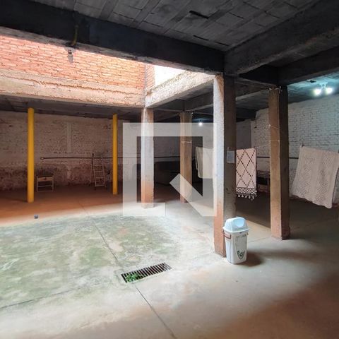 Casa à venda com 200m², 4 quartos e 2 vagas Casa à venda com 200m², 4 quartos e 2 vagasQuintal