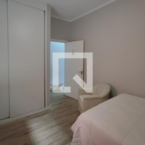 Casa à venda com 200m², 4 quartos e 2 vagas Casa à venda com 200m², 4 quartos e 2 vagasQuarto 3