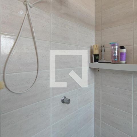 Casa à venda com 200m², 4 quartos e 2 vagas Casa à venda com 200m², 4 quartos e 2 vagasBanheiro Suíte