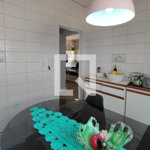 Casa à venda com 200m², 4 quartos e 2 vagas Casa à venda com 200m², 4 quartos e 2 vagasCopa