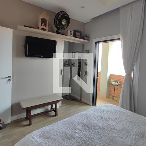 Casa à venda com 200m², 4 quartos e 2 vagas Casa à venda com 200m², 4 quartos e 2 vagasQuarto Suíte