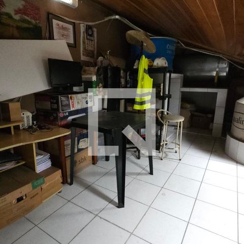Casa à venda com 150m², 2 quartos e 2 vagasSotão