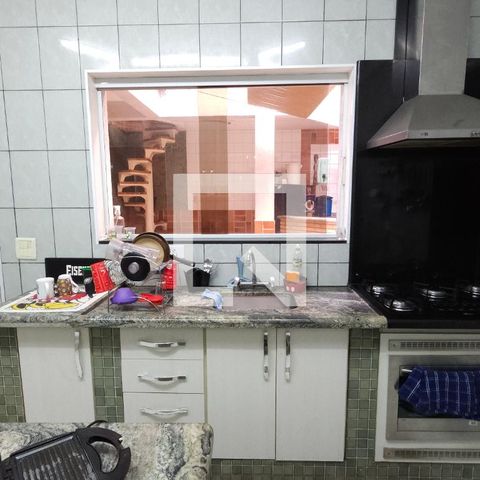 Casa à venda com 150m², 2 quartos e 2 vagasCozinha