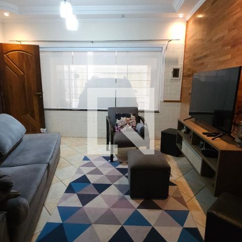 Casa à venda com 150m², 2 quartos e 2 vagasSala