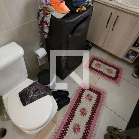 Casa à venda com 150m², 2 quartos e 2 vagasBanheiro 1 - suíte