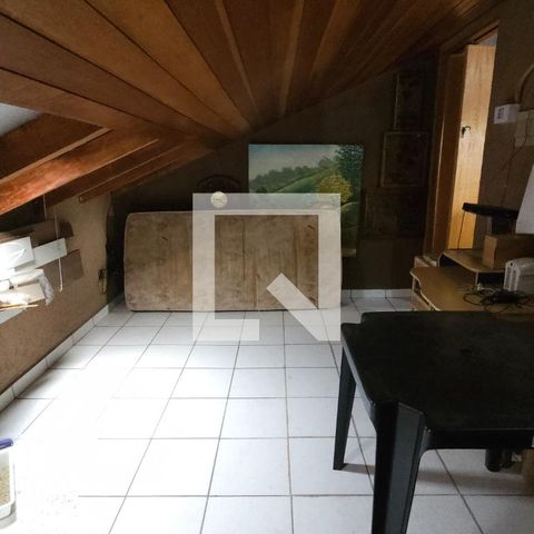 Casa à venda com 150m², 2 quartos e 2 vagasSotão