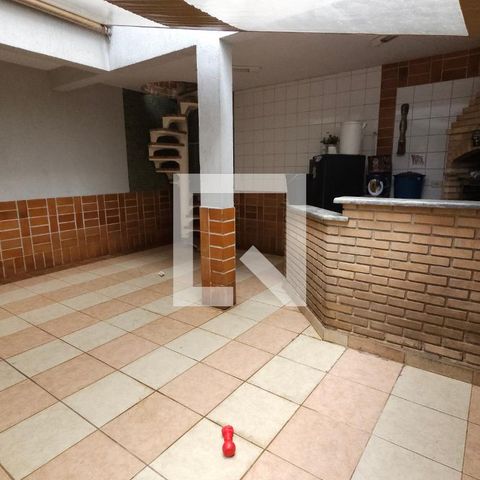 Casa à venda com 150m², 2 quartos e 2 vagasChurrasqueira