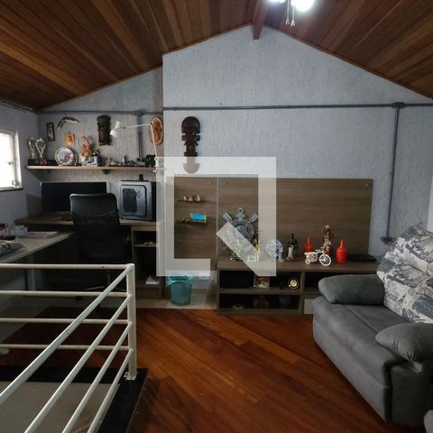 Casa à venda com 150m², 2 quartos e 2 vagasSotão