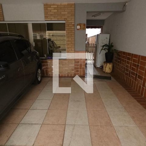 Casa à venda com 150m², 2 quartos e 2 vagasGaragem