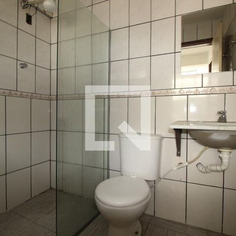 Casa à venda com 350m², 5 quartos e 2 vagasBanheiro 