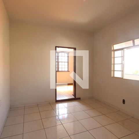 Casa à venda com 350m², 5 quartos e 2 vagasSala de jantar 