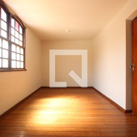 Casa à venda com 350m², 5 quartos e 2 vagasQuarto 