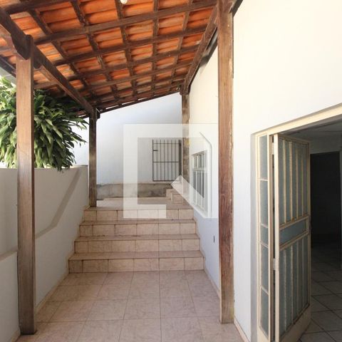 Casa à venda com 350m², 5 quartos e 2 vagasVaranda 