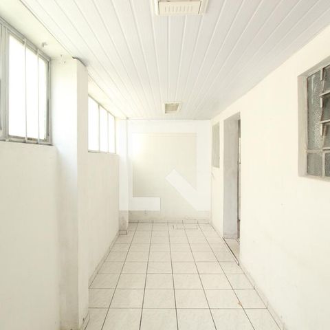 Casa à venda com 350m², 5 quartos e 2 vagasQuarto 