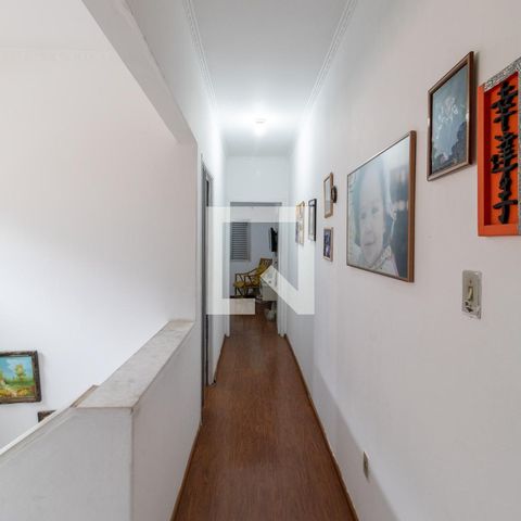 Casa à venda com 123m², 3 quartos e 2 vagas Casa à venda com 123m², 3 quartos e 2 vagasCorredor