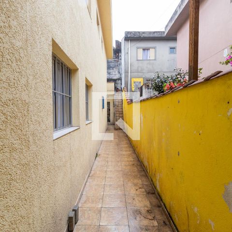 Casa à venda com 123m², 3 quartos e 2 vagas Casa à venda com 123m², 3 quartos e 2 vagasCorredor