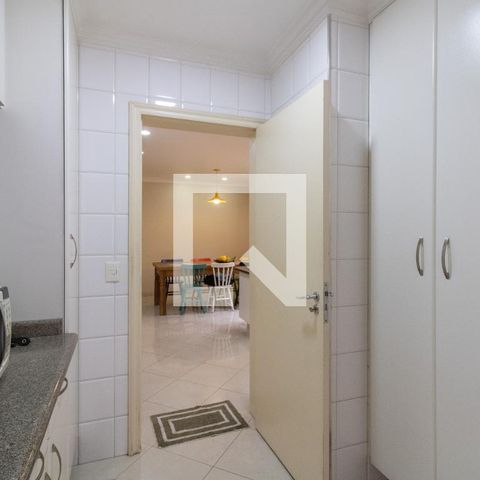 Casa de condomínio à venda com 225m², 3 quartos e 4 vagas Casa de condomínio à venda com 225m², 3 quartos e 4 vagasArea de Serviço