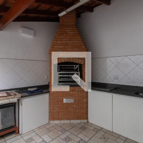 Casa de condomínio à venda com 225m², 3 quartos e 4 vagas Casa de condomínio à venda com 225m², 3 quartos e 4 vagasArea Externa