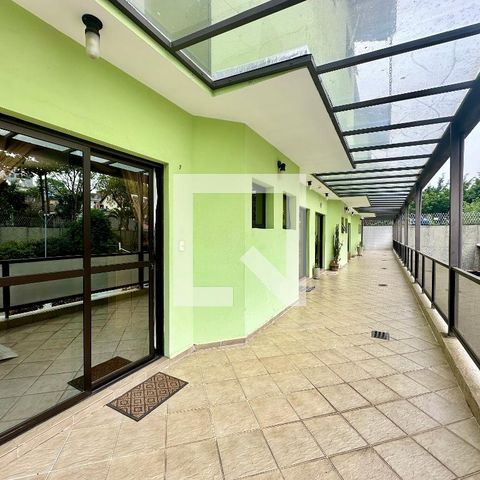 Casa de condomínio à venda com 225m², 3 quartos e 4 vagas Casa de condomínio à venda com 225m², 3 quartos e 4 vagasArea Comum