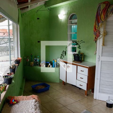 Casa à venda com 280m², 5 quartos e 2 vagas Casa à venda com 280m², 5 quartos e 2 vagasSacada