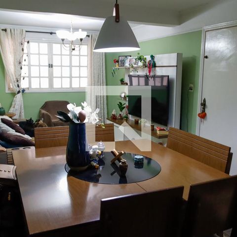 Casa à venda com 280m², 5 quartos e 2 vagas Casa à venda com 280m², 5 quartos e 2 vagassala