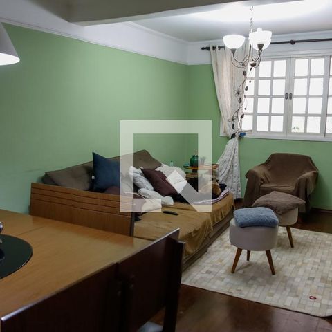 Casa à venda com 280m², 5 quartos e 2 vagas Casa à venda com 280m², 5 quartos e 2 vagassala