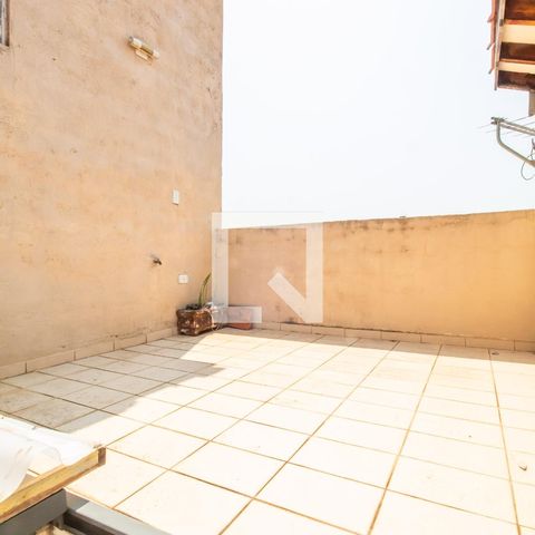 Casa à venda com 280m², 5 quartos e 2 vagas Casa à venda com 280m², 5 quartos e 2 vagasTerraço