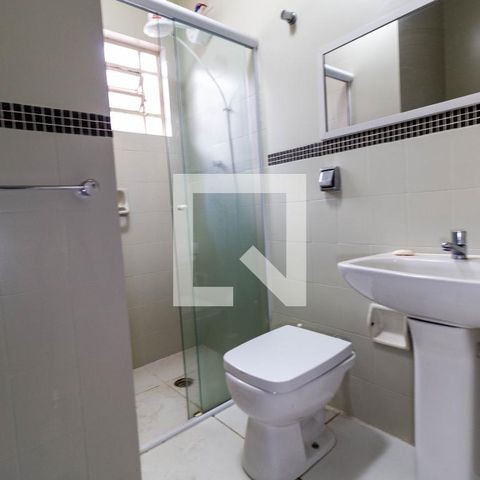 Casa à venda com 120m², 3 quartos e 2 vagas Casa à venda com 120m², 3 quartos e 2 vagasBanheiro