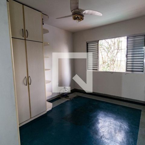 Casa à venda com 120m², 3 quartos e 2 vagas Casa à venda com 120m², 3 quartos e 2 vagasQuarto 1