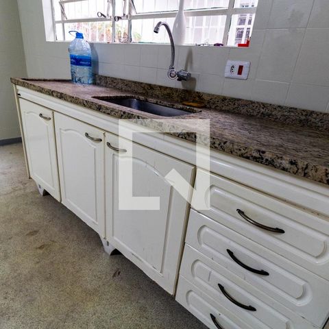 Casa à venda com 120m², 3 quartos e 2 vagas Casa à venda com 120m², 3 quartos e 2 vagasCozinha