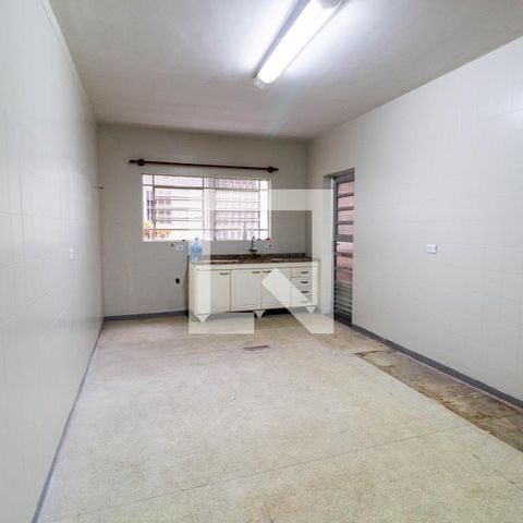 Casa à venda com 120m², 3 quartos e 2 vagas Casa à venda com 120m², 3 quartos e 2 vagasCozinha