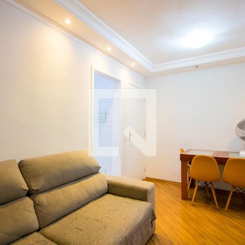 Apartamento à venda com 60m², 3 quartos e 1 vaga Apartamento à venda com 60m², 3 quartos e 1 vagaSala