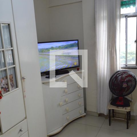 Apartamento à venda com 75m², 2 quartos e 1 vagaQuarto