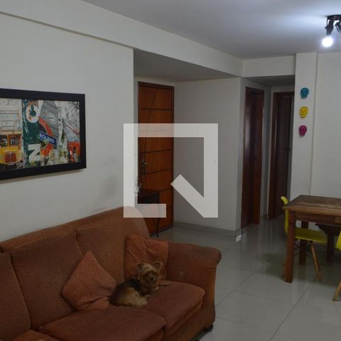Apartamento à venda com 75m², 2 quartos e 1 vagaSala