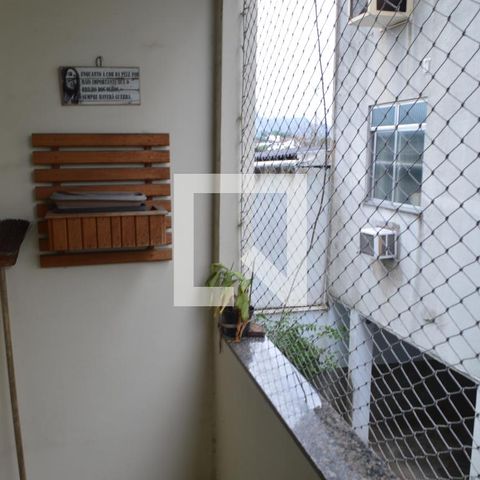 Apartamento à venda com 75m², 2 quartos e 1 vagaVaranda