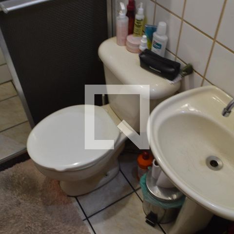 Apartamento à venda com 75m², 2 quartos e 1 vagaBanheiro da Suíte