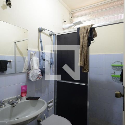 Casa para alugar com 250m², 3 quartos e 4 vagasBanheiro de Serviço 2
