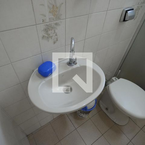 Casa para alugar com 250m², 3 quartos e 4 vagasBanheiro de Serviço
