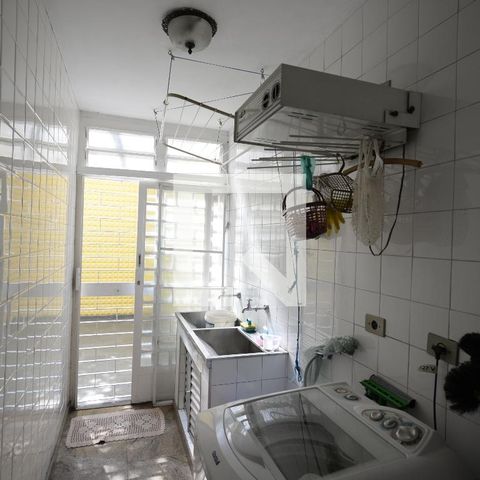Casa para alugar com 250m², 3 quartos e 4 vagasÁrea de Serviço