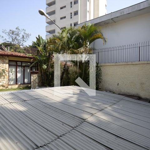 Casa para alugar com 250m², 3 quartos e 4 vagasPiscina