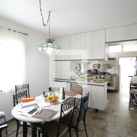 Casa para alugar com 250m², 3 quartos e 4 vagasCopa