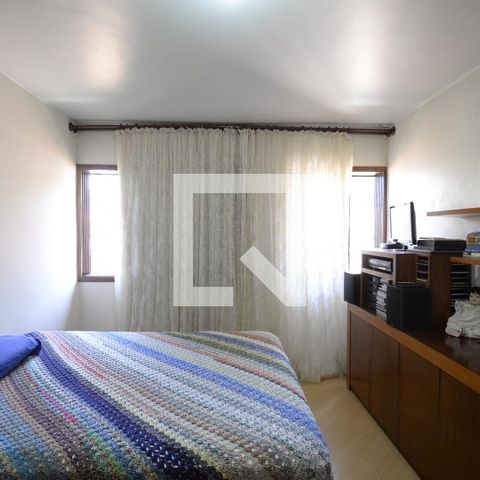 Casa para alugar com 250m², 3 quartos e 4 vagasSuíte 3