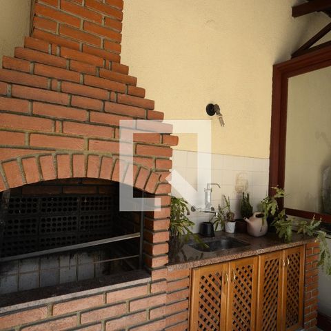 Casa para alugar com 250m², 3 quartos e 4 vagasChurrasqueira