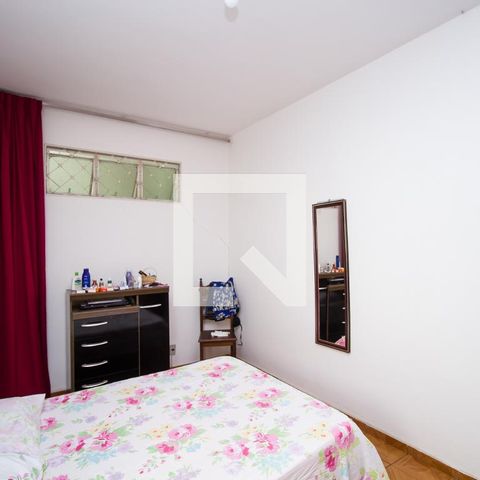 Casa à venda com 200m², 4 quartos e 4 vagas Casa à venda com 200m², 4 quartos e 4 vagasQuarto