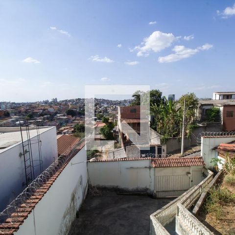 Casa à venda com 200m², 4 quartos e 4 vagas Casa à venda com 200m², 4 quartos e 4 vagasVista
