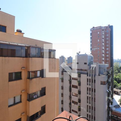 Apartamento à venda com 250m², 3 quartos e 3 vagas Apartamento à venda com 250m², 3 quartos e 3 vagasVista/Espaço Gourmet