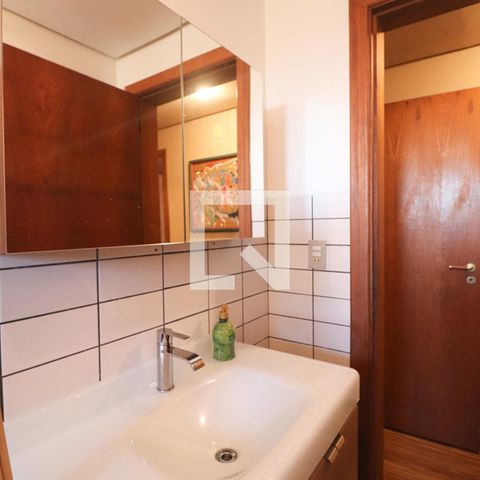 Apartamento à venda com 250m², 3 quartos e 3 vagas Apartamento à venda com 250m², 3 quartos e 3 vagasBanheiro